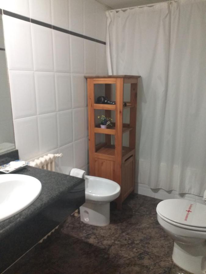 Hotel Giral Biescas  Bagian luar foto