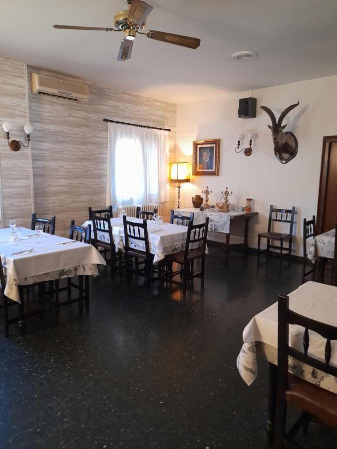 Hotel Giral Biescas  Bagian luar foto